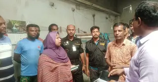 রাজশাহীতে র‍্যাব-পরিবেশ অধিদপ্তরের অভিযান: ৩ টন নিষিদ্ধ পলিথিন জব্দ ও জরিমানা